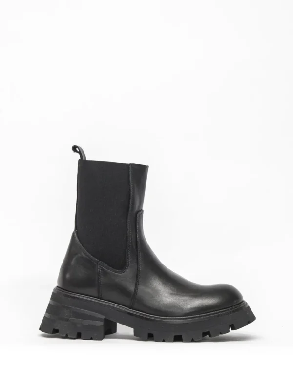 Fashion zoe kratzmann Inset Boot-Black Leather