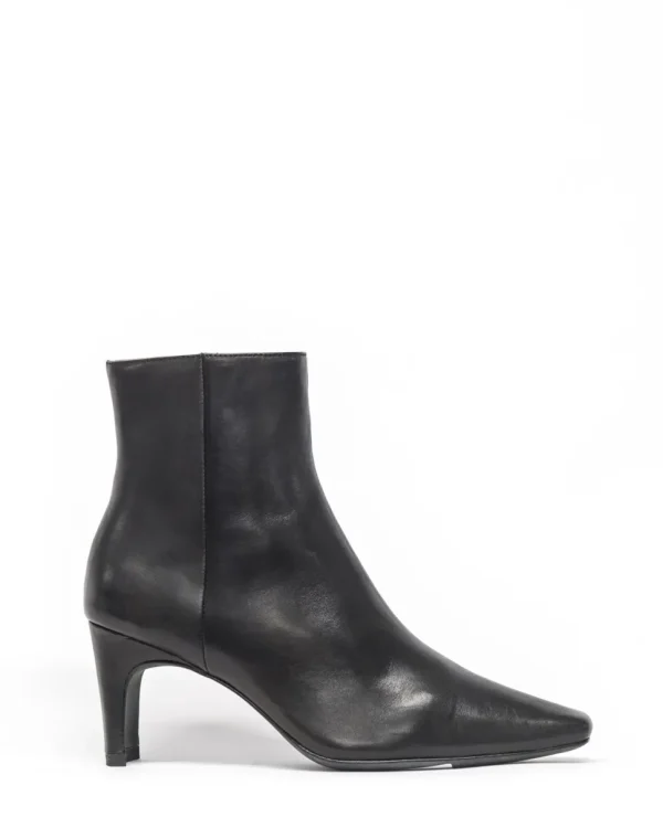 New zoe kratzmann Rouge Boot-Black Leather